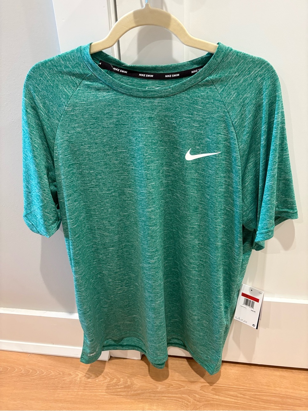 NEW Nike Men's Green Dri-FIT Short Sleeve Tee UPF 40 size LARGE